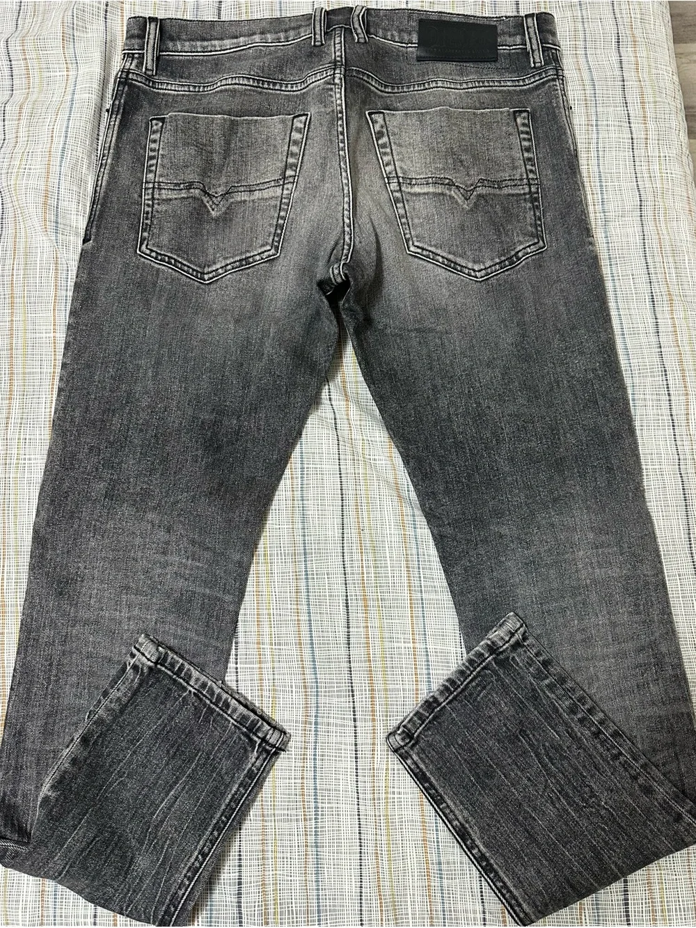 Diesel Tepphar Men's Slim Fit Grey Jeans